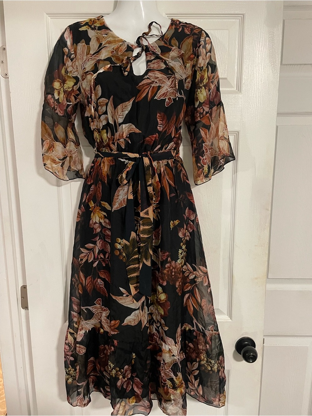 Le Ragazze Black Floral Tie-Waist Midi Silk Blend Dress